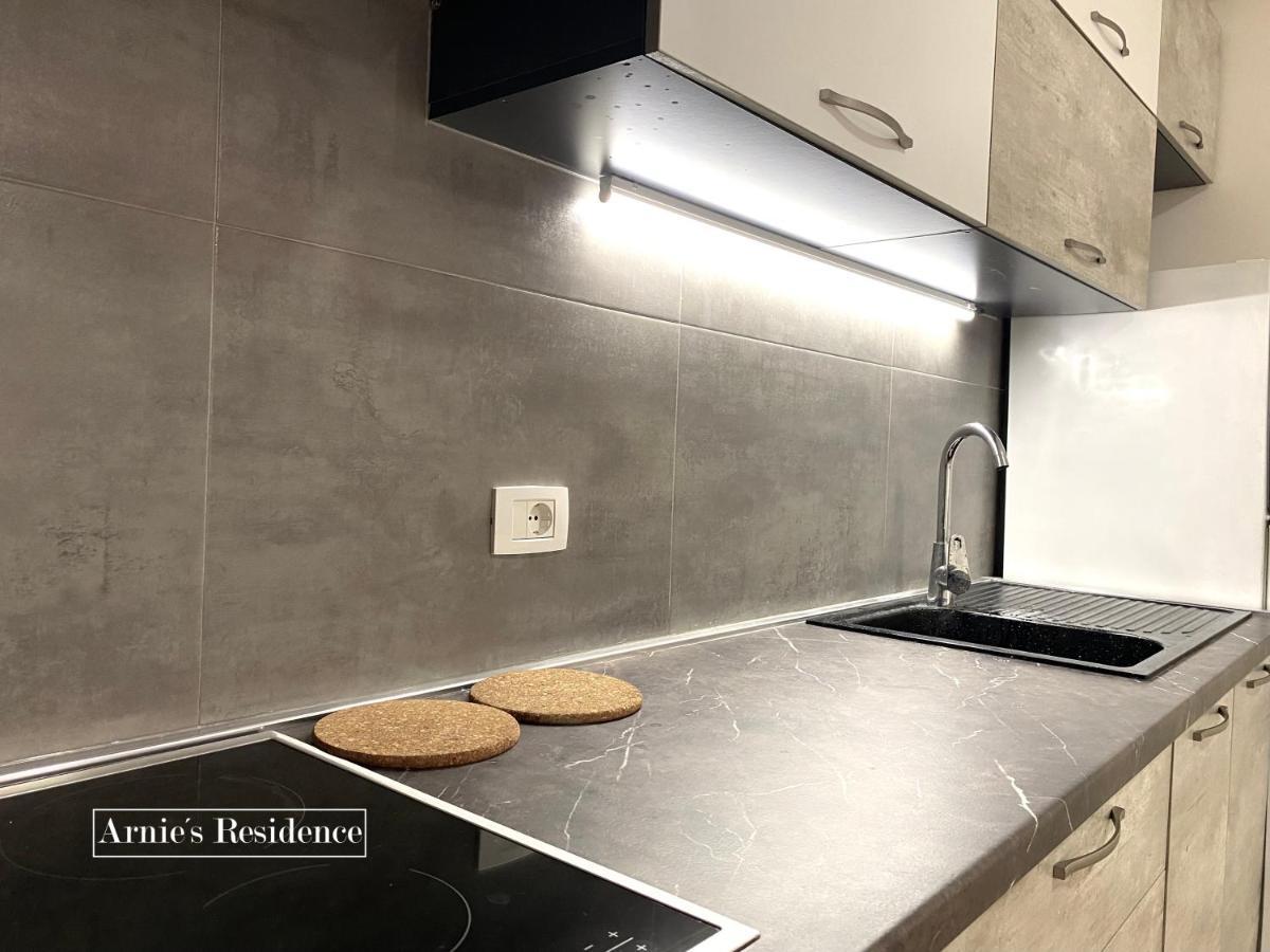Arnie'S - Seaside Promenade Residence Vlore Ngoại thất bức ảnh